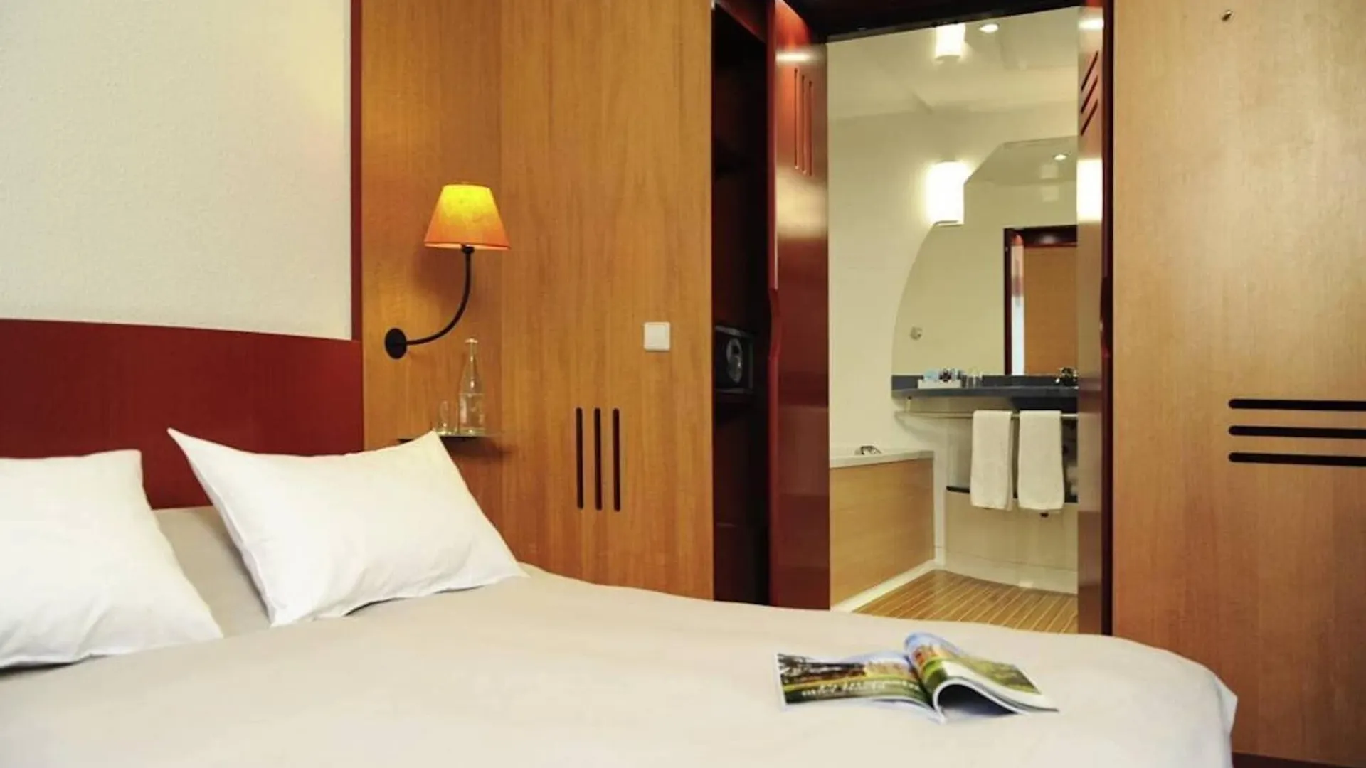 Novotel Suites Hamburg City 3*,  גרמניה