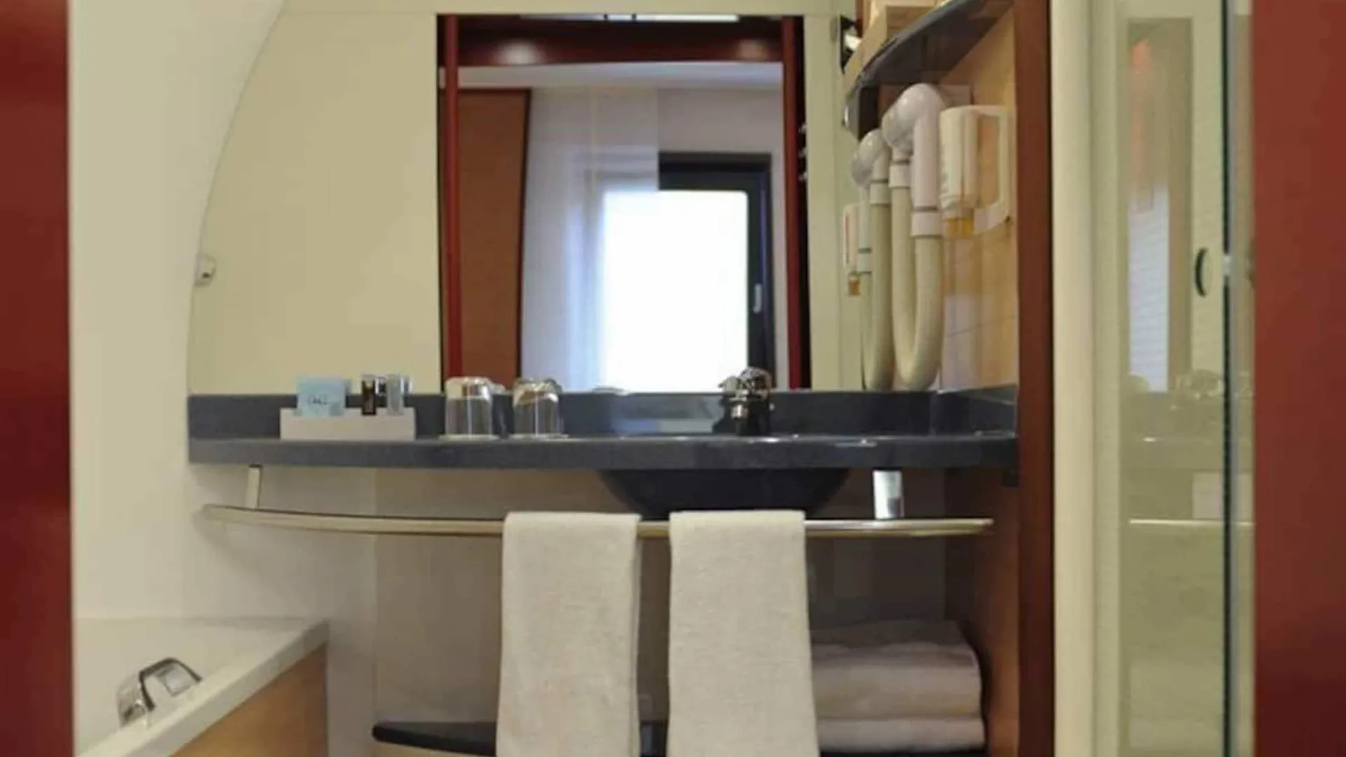 Novotel Suites Hamburg City