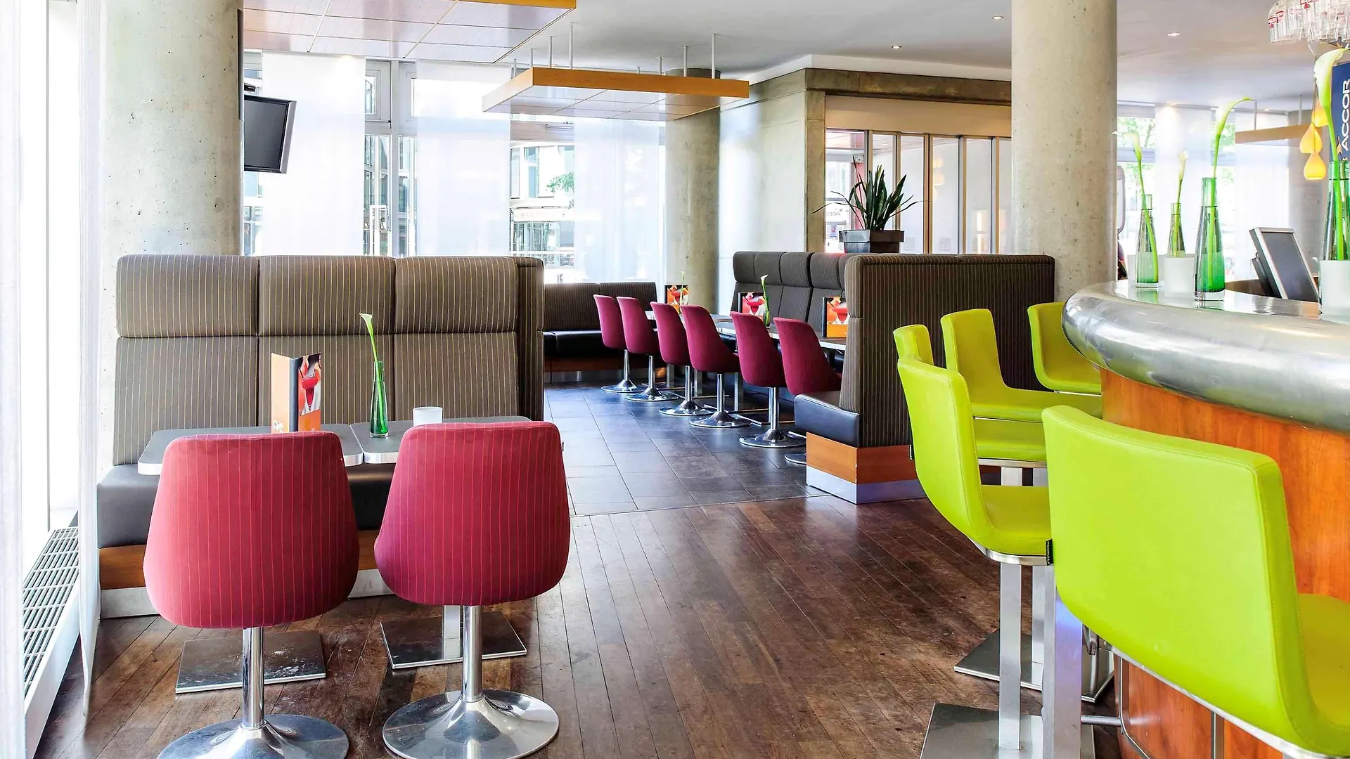 Novotel Suites Hamburg City 3*,