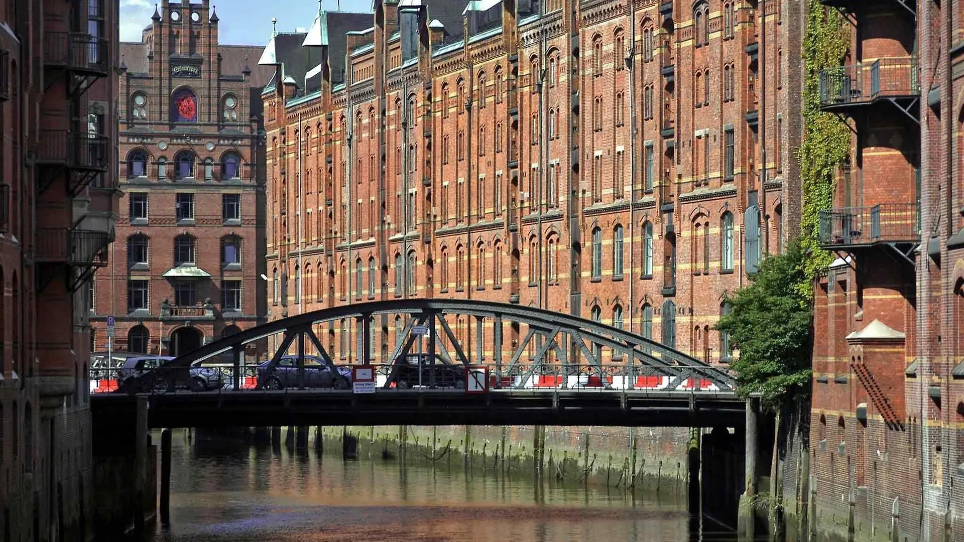 Novotel Suites Hamburg City Szálloda