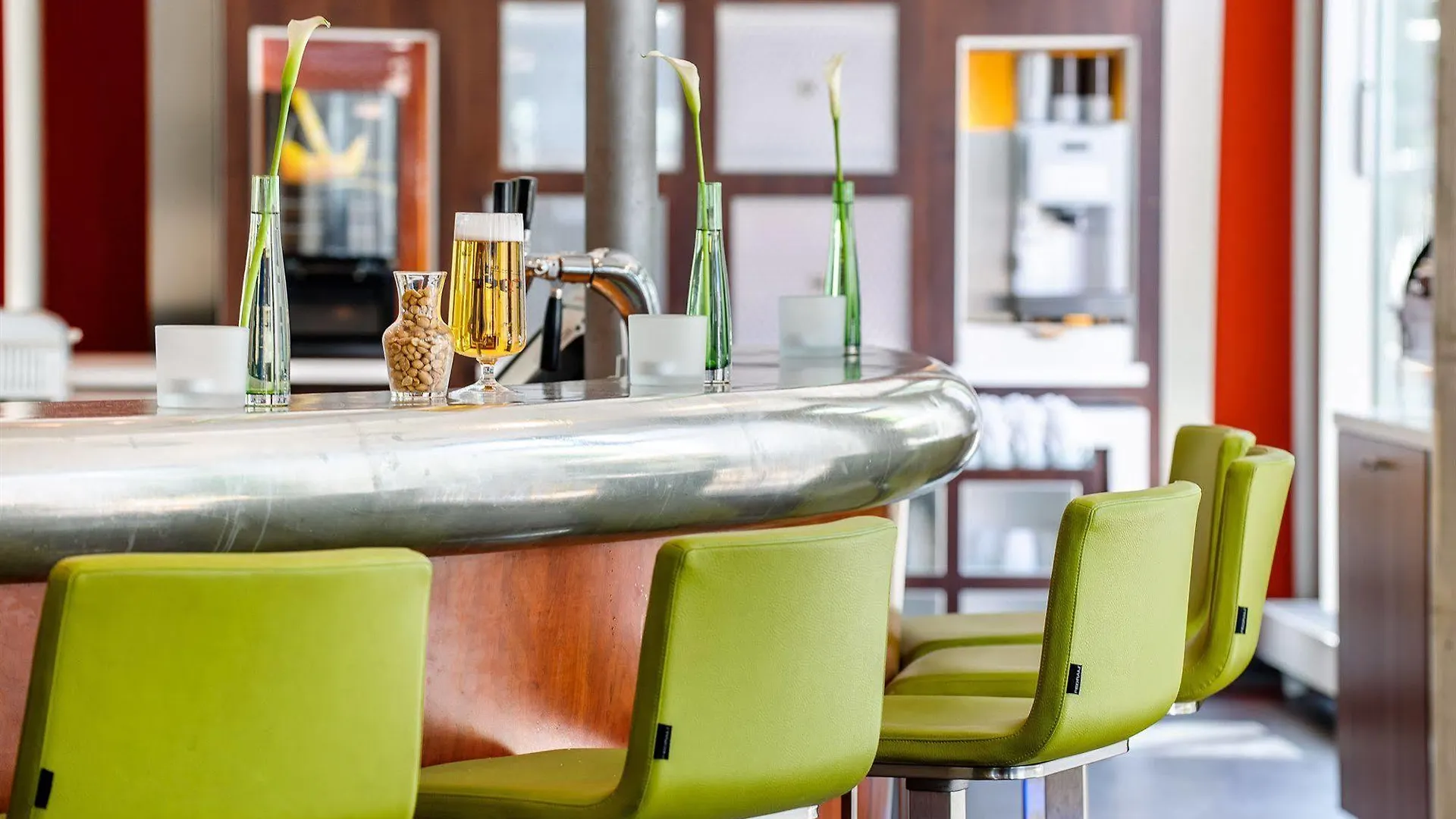 מלון Novotel Suites Hamburg City