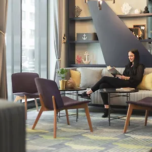 - The Niu, Yen By Ihg Amburgo