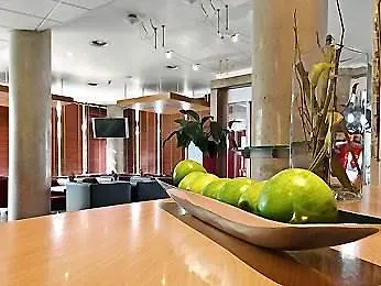 Novotel Suites Hamburg City Отель