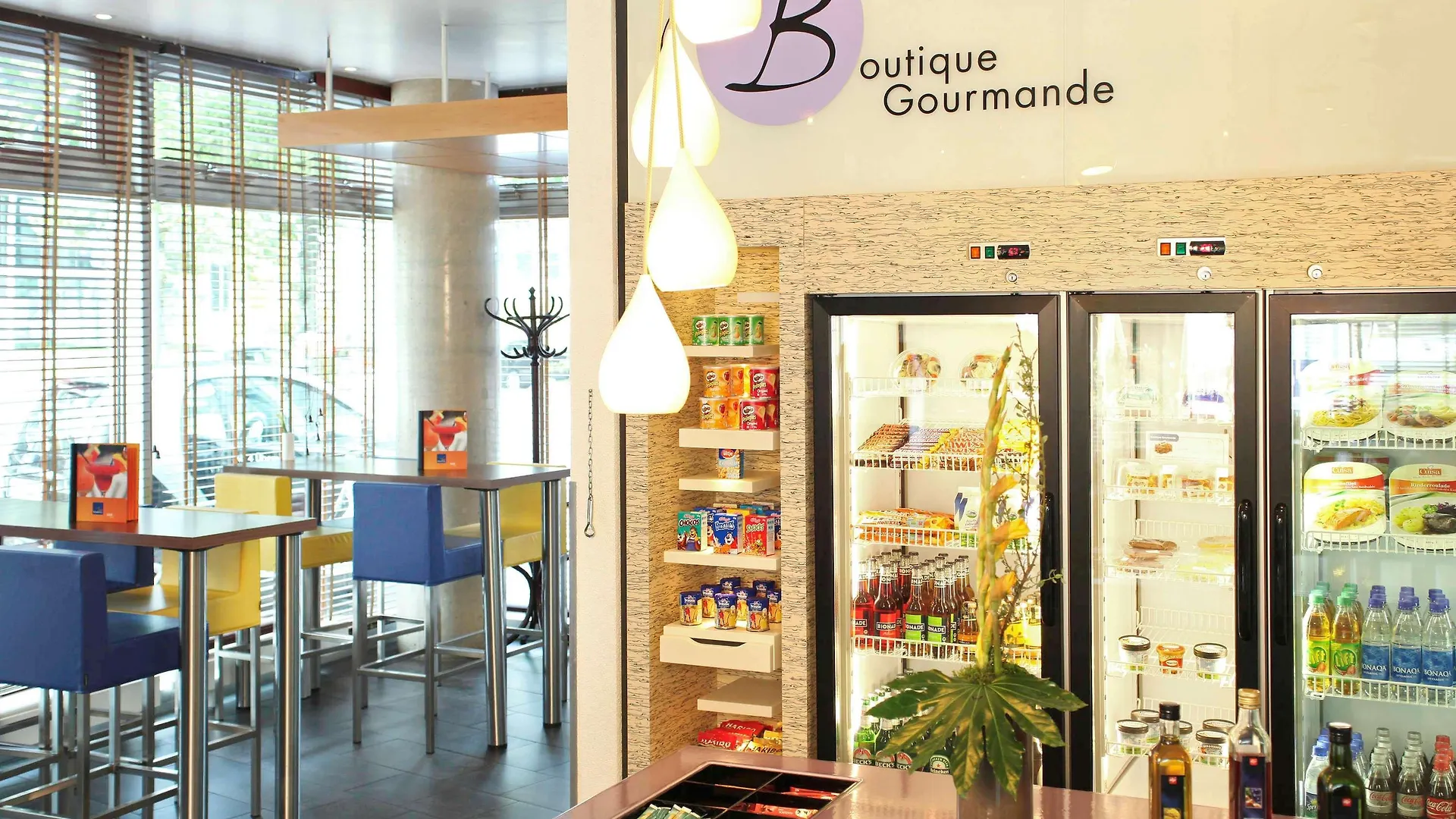 Novotel Suites Hamburg City Отель