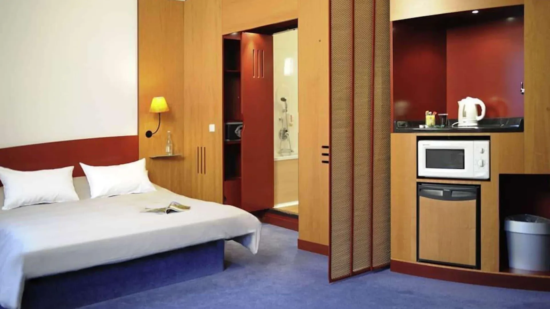 Novotel Suites Hamburg City 3*,